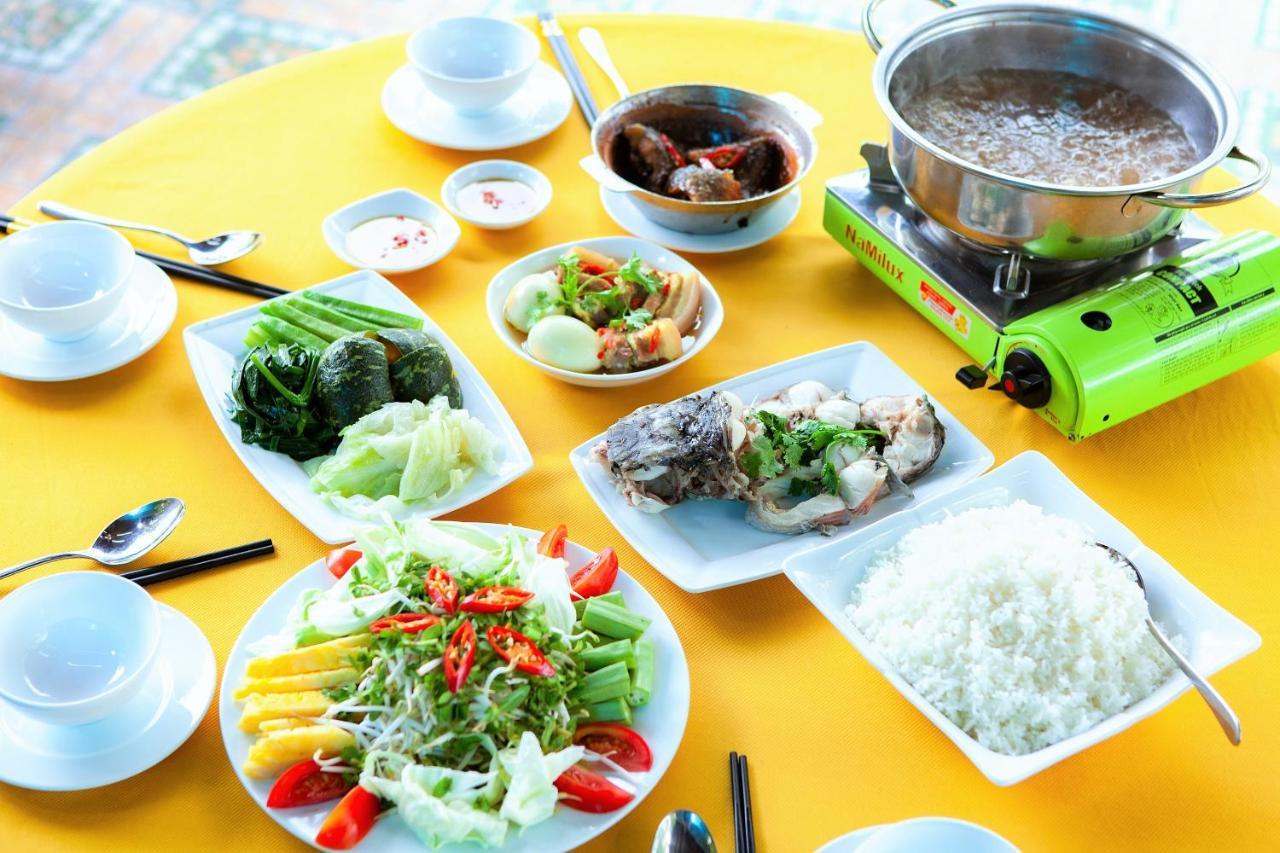 Khu Nghi Duong Huong Sen - Binh My, Cu Chi Hotel Ho Chi Minh City Exterior photo