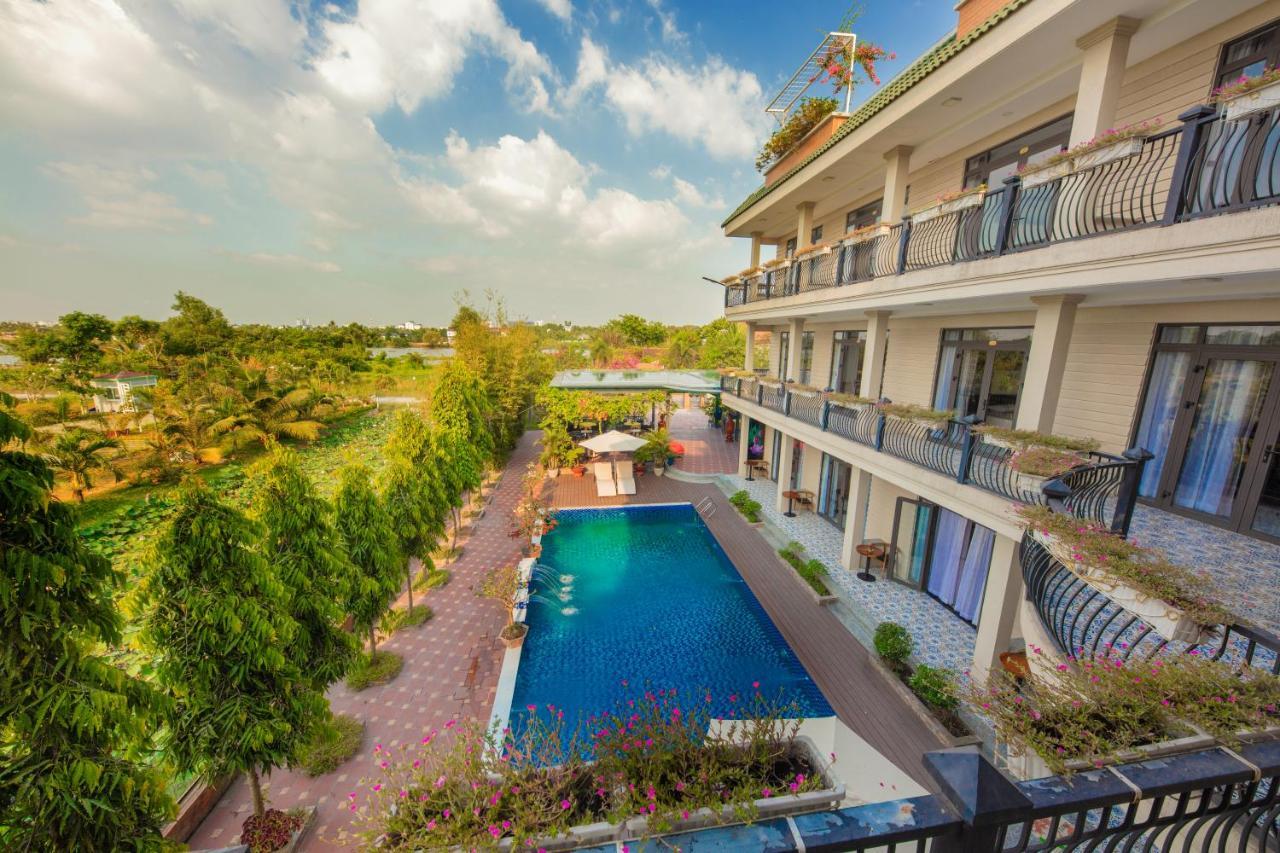 Khu Nghi Duong Huong Sen - Binh My, Cu Chi Hotel Ho Chi Minh City Exterior photo